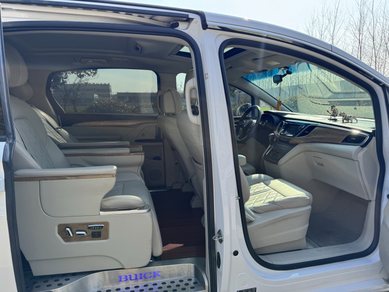 盐城18年别克GL88