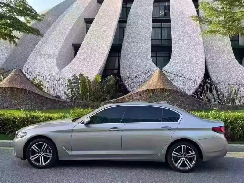 深圳22年宝马5系8