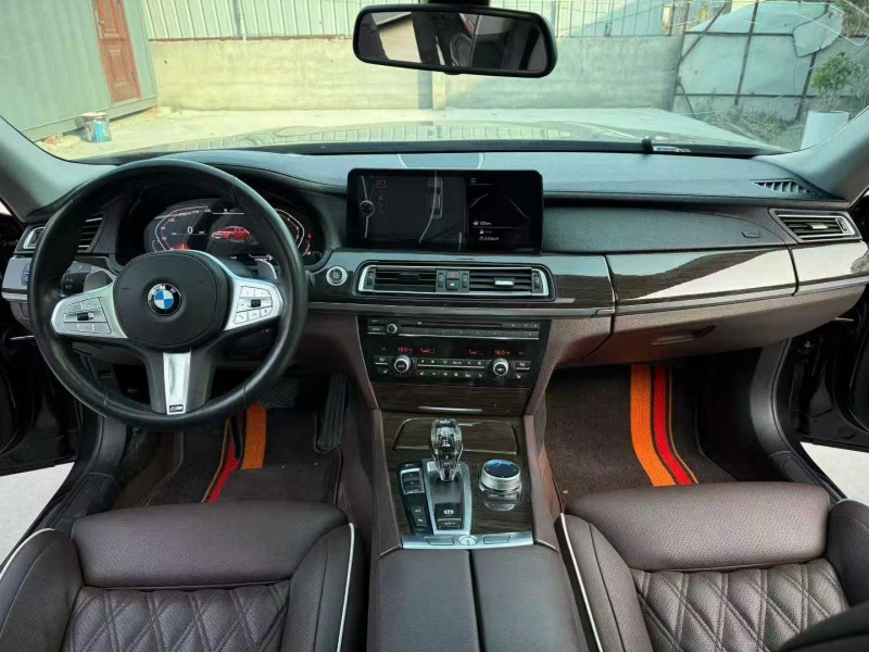 徐州11年宝马7系6