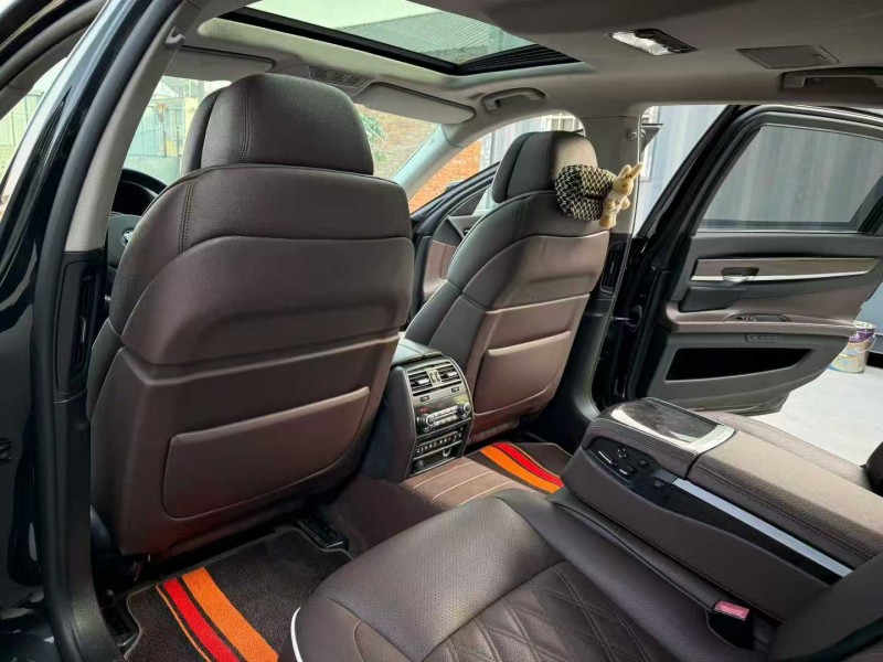 徐州11年宝马7系7