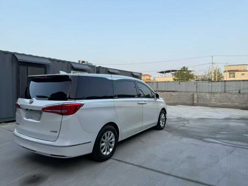 徐州19年别克GL86