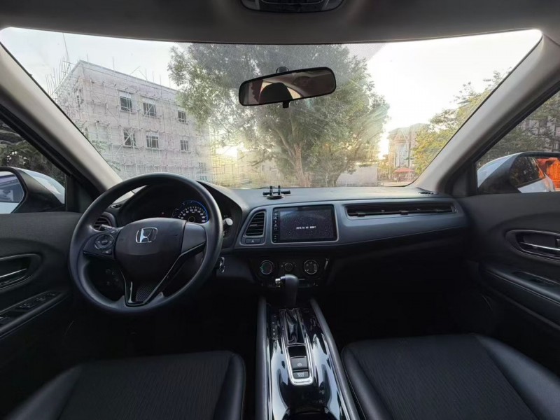 茂名21年本田缤智4