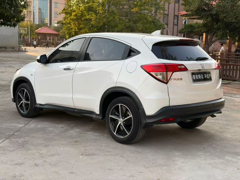 茂名21年本田缤智8