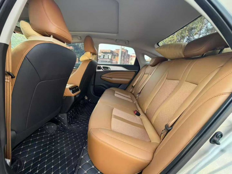 茂名25年传祺埃安S6