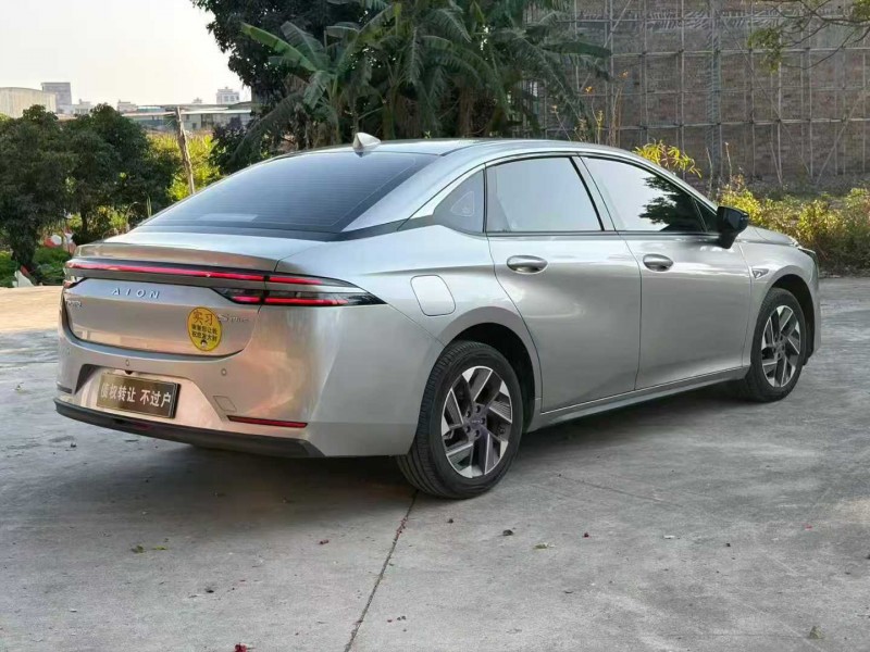 茂名25年传祺埃安S7