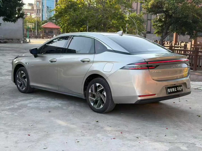 茂名25年传祺埃安S8