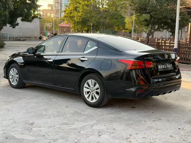 茂名21年日产天籁8