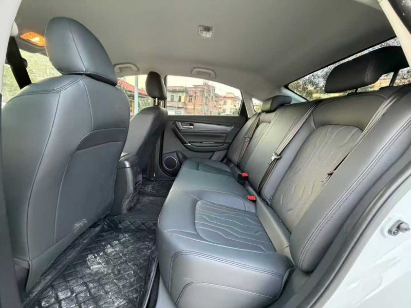 茂名25年东风风行6