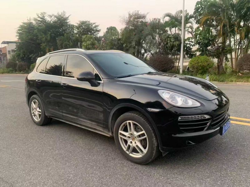 茂名15年保时捷卡宴2