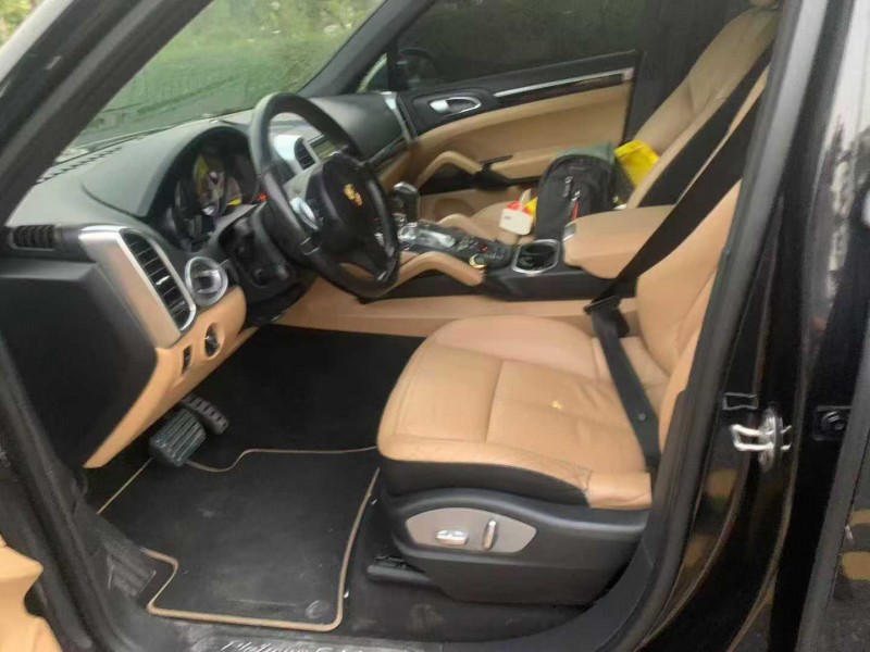 茂名15年保时捷卡宴4