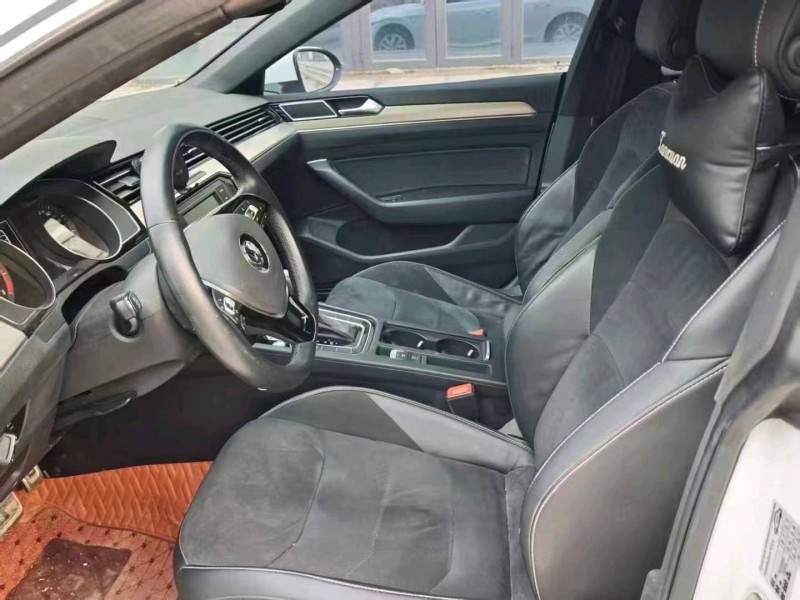 青岛20年大众CC5