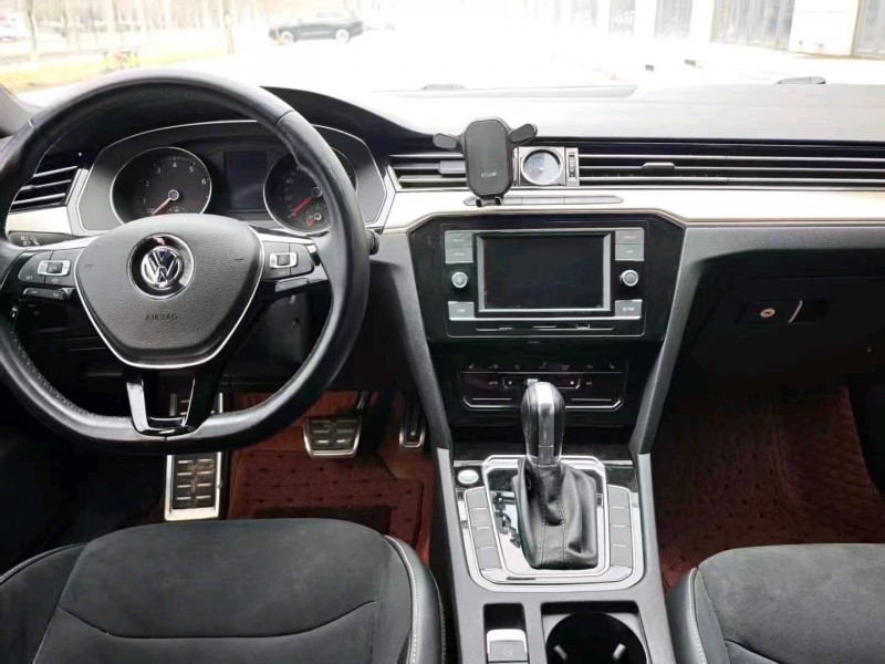 青岛20年大众CC6