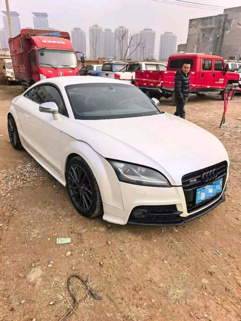 西安12年奥迪TT3