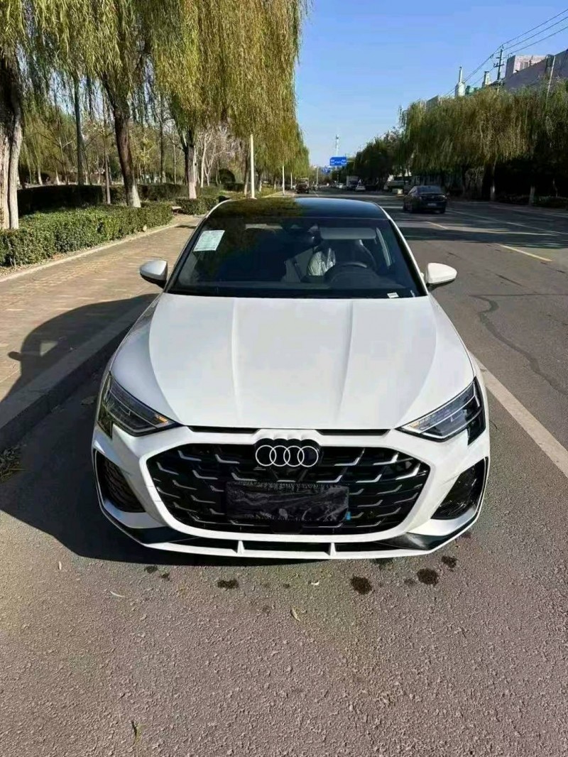 青岛25年奥迪A31