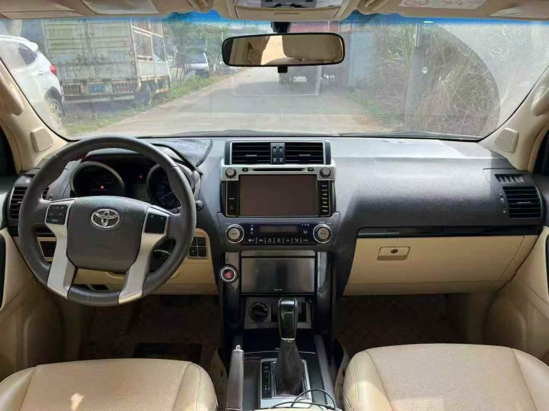 梧州16年丰田普拉多4