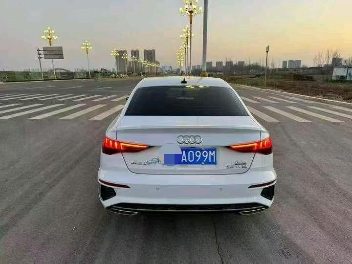 淄博22年奥迪A33