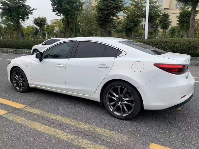 茂名19年马自达阿特兹7