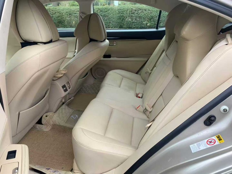 佛山15年雷克萨斯ES6