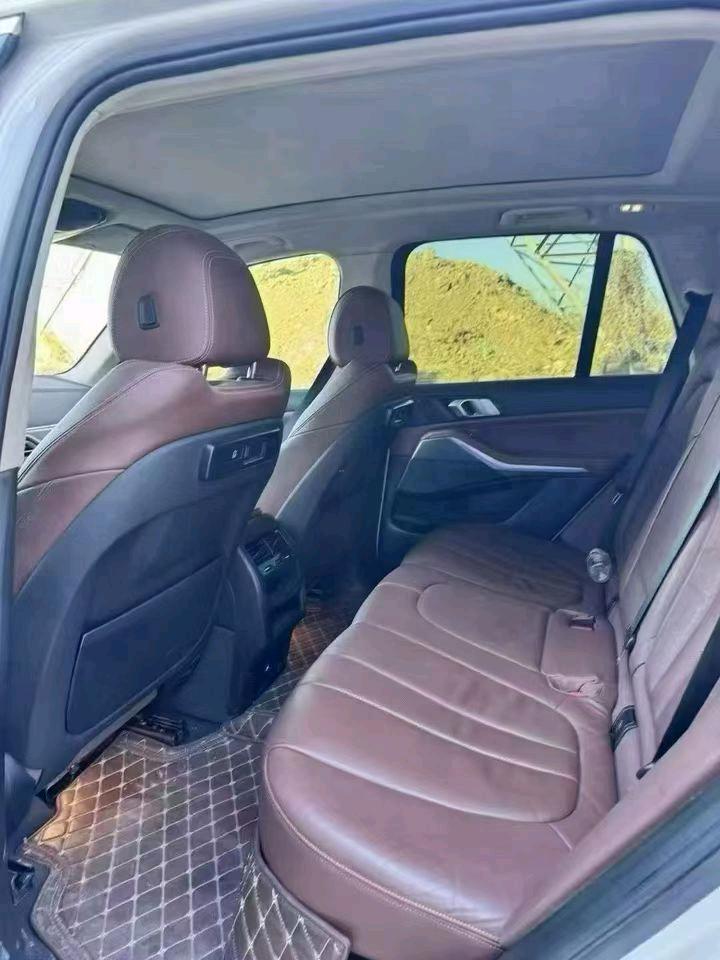 济南19年宝马X54