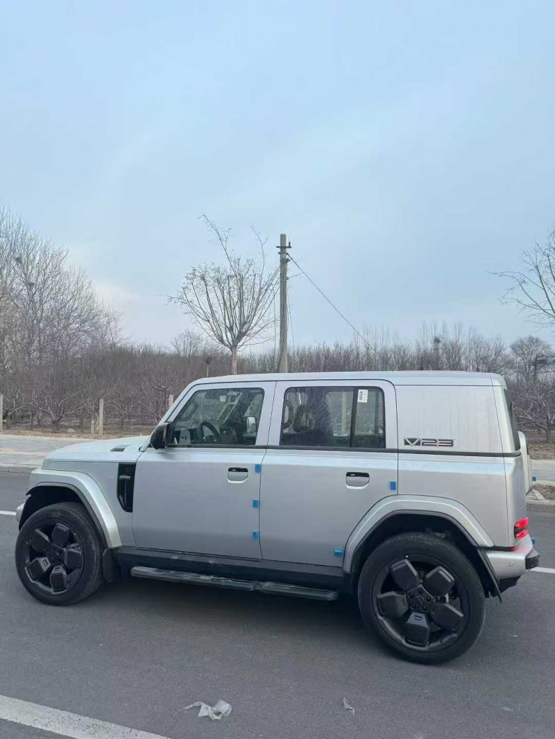 邯郸25年奇瑞爱卡5