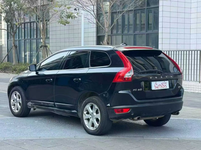 佛山13年沃尔沃XC608