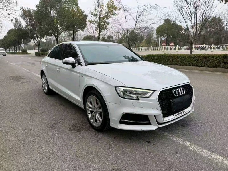 长沙19年奥迪A35