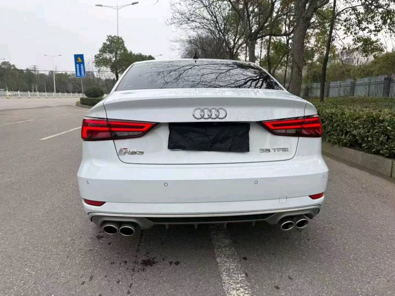 长沙19年奥迪A38