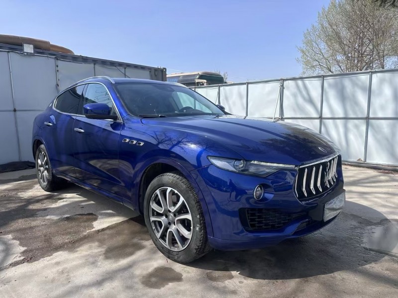 青岛17年玛莎拉蒂Levante9