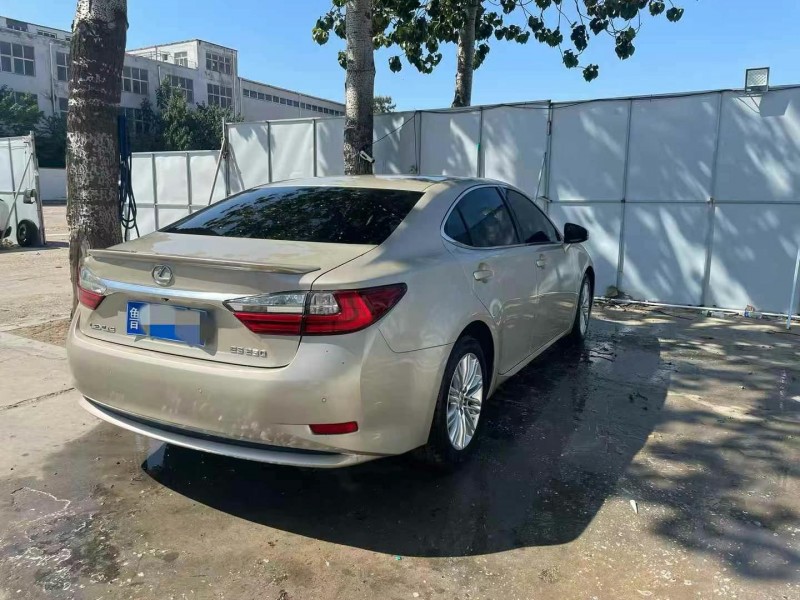 青岛17年雷克萨斯ES7