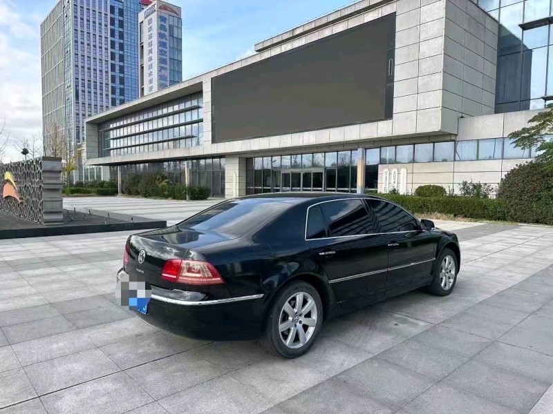 青岛12年大众辉腾5