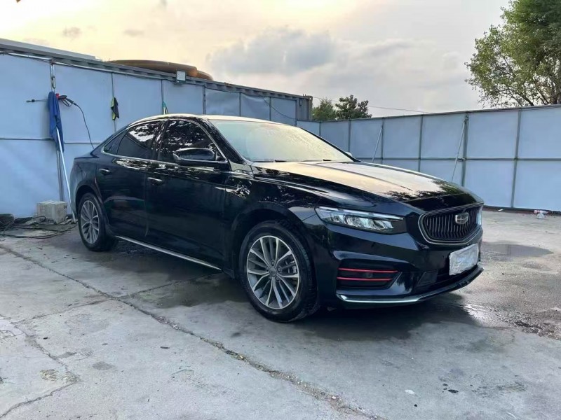 青島21年吉利星瑞2