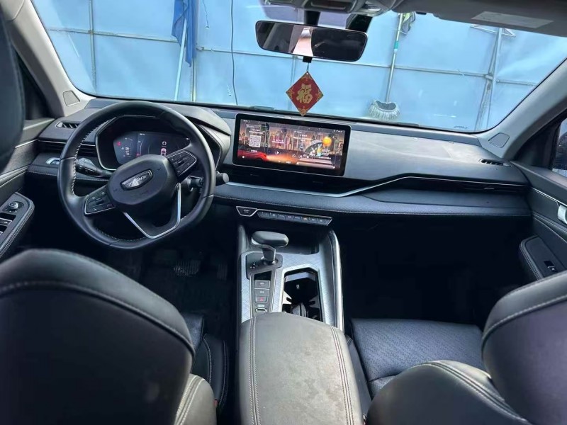 青島21年吉利星瑞7