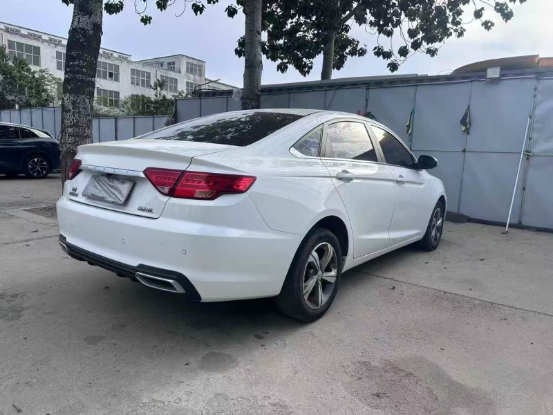 青岛18年吉利帝豪8