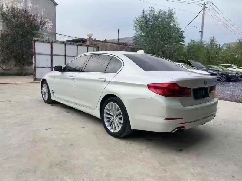 济宁20年宝马5系8