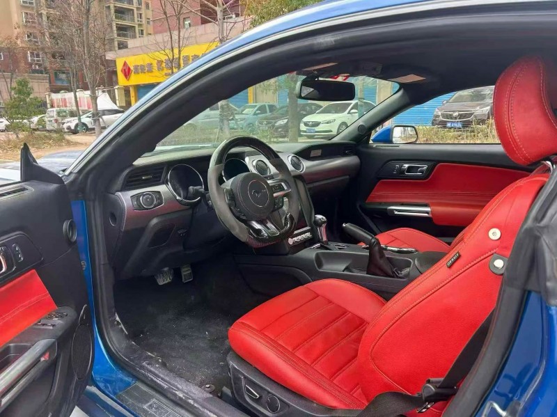 长沙17年福特野马4