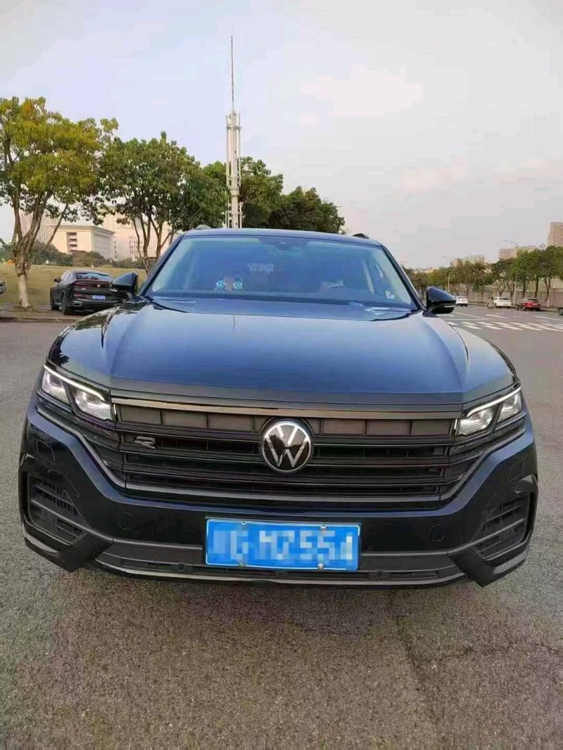 重庆24年大众途锐1