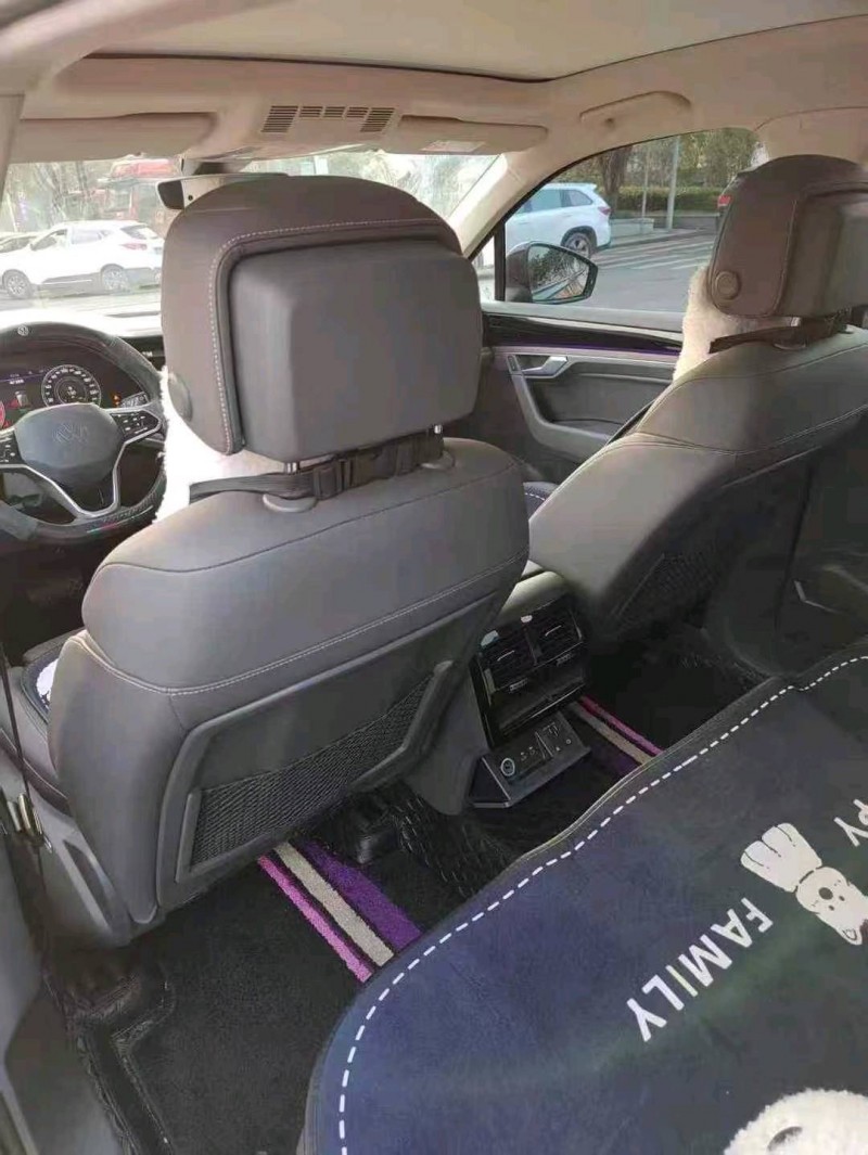 重庆24年大众途锐4