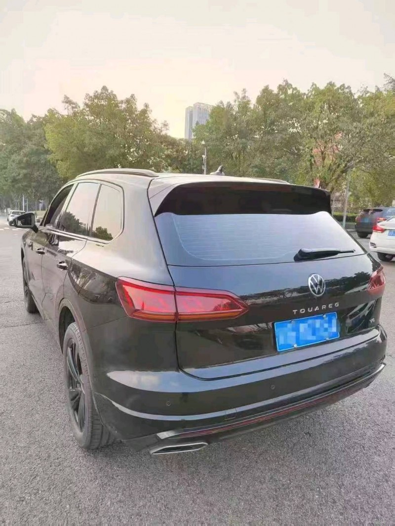 重庆24年大众途锐9