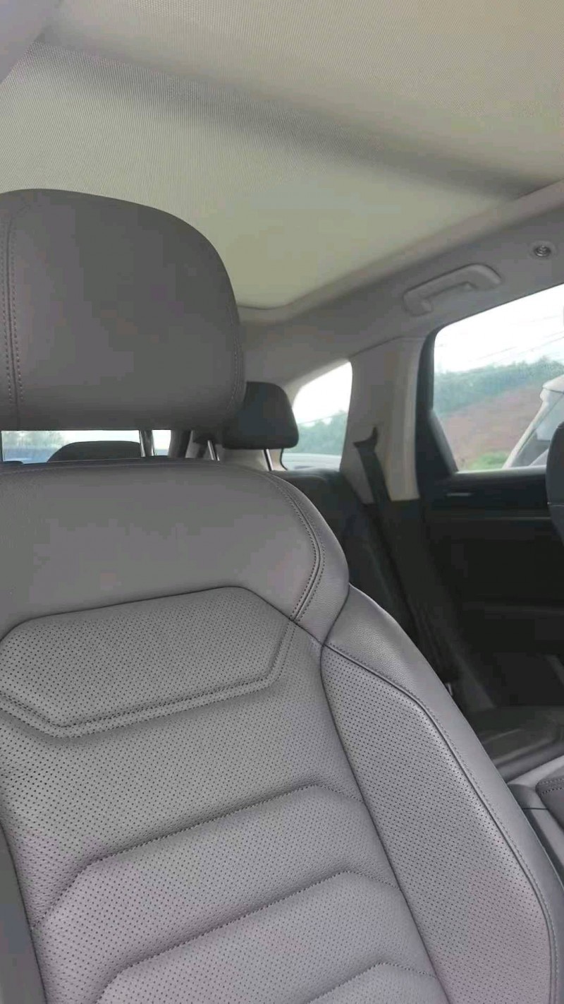 长沙22年大众途锐5