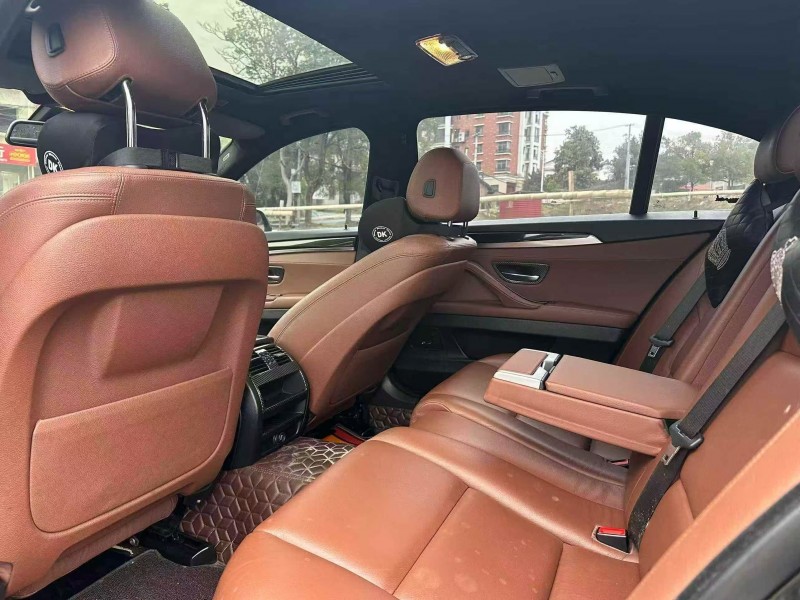 岳阳16年宝马5系8