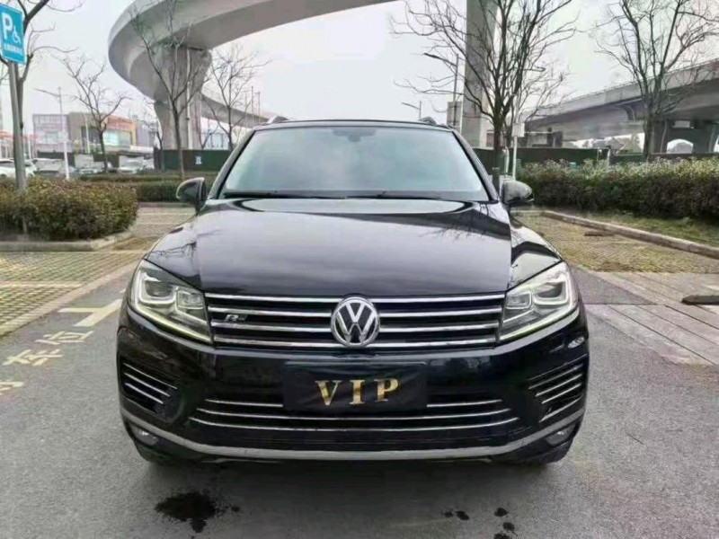 襄阳19年大众途锐1