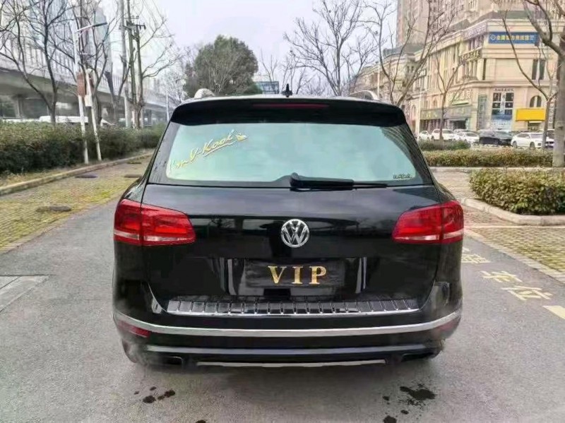 襄阳19年大众途锐6