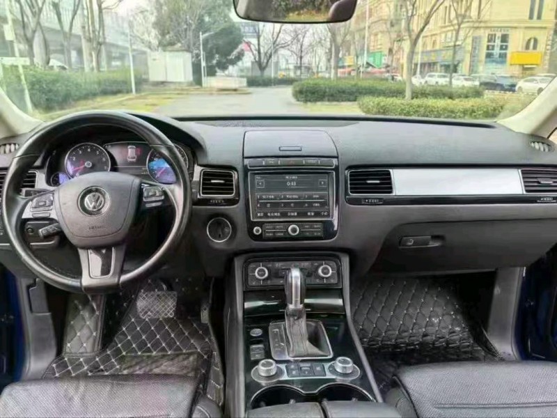 襄阳19年大众途锐9