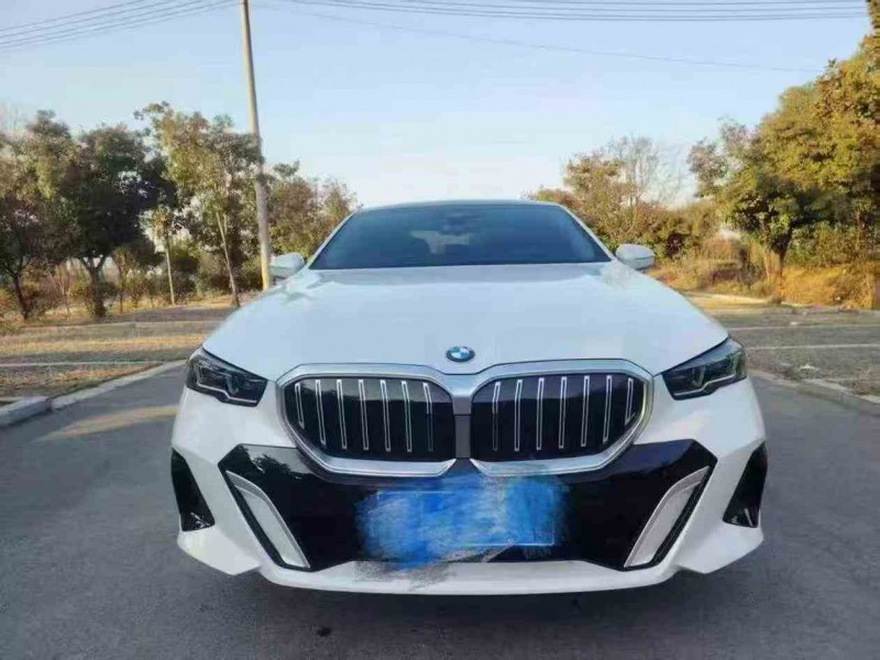 苏州24年宝马5系1