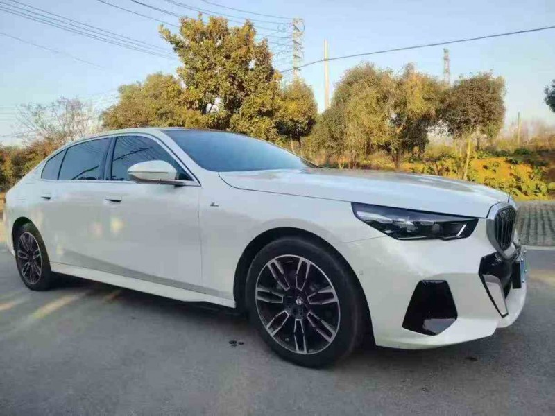 苏州24年宝马5系2