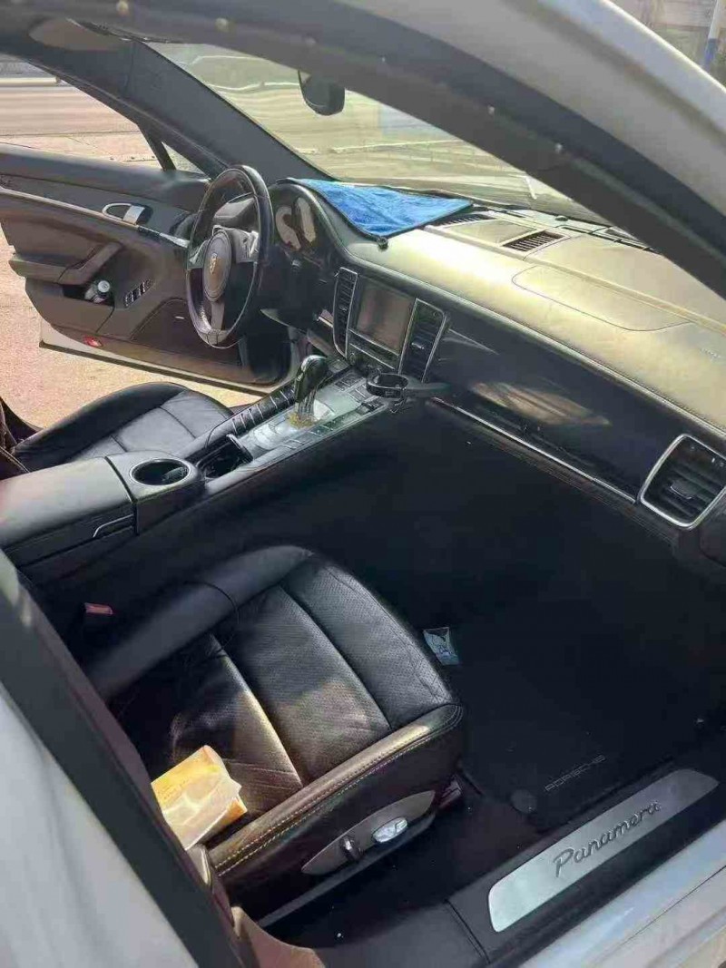 盐城12年保时捷帕拉梅拉4