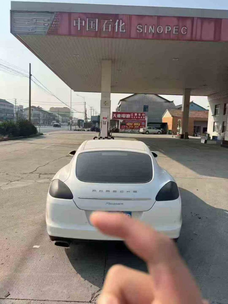 盐城12年保时捷帕拉梅拉8