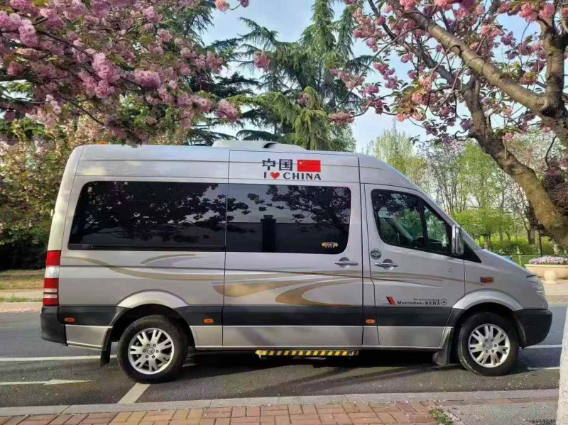 枣庄17年奔驰斯宾特3