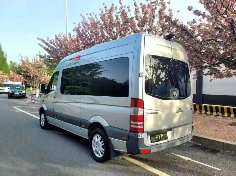 枣庄17年奔驰斯宾特7