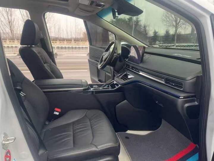 潍坊25年本田艾力绅4